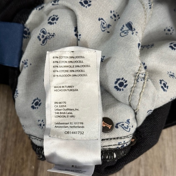 Pilcro • Anthropologie • High Rise Split Hem Jeans - Picture 13 of 16